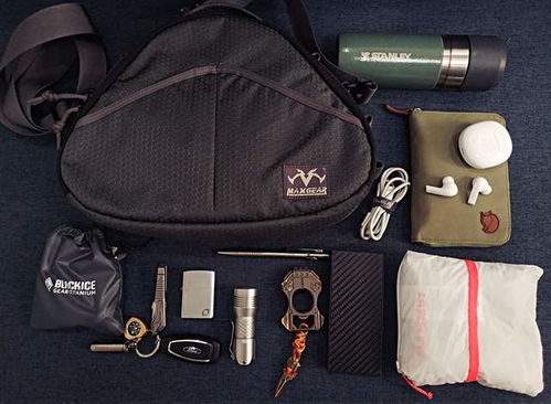 她們眼中的奇怪玩意，老少年們的心頭好